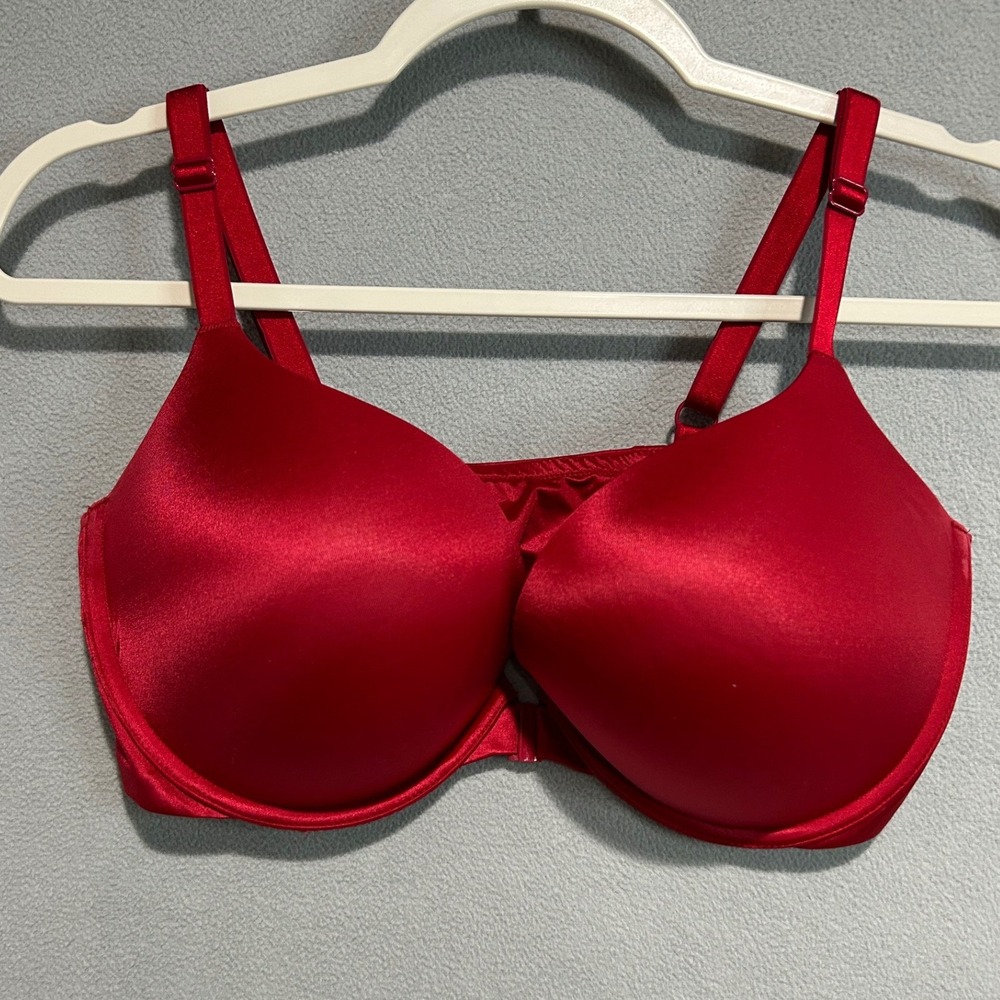 Victoria's Secret Red Satin Push Up Bra Womens 38D Front Close Lace Up Detail
